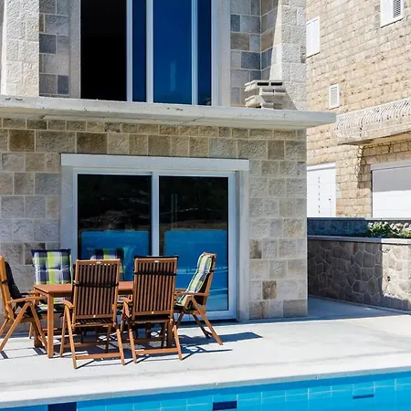 Holiday Matanovi Dvori Holiday home *